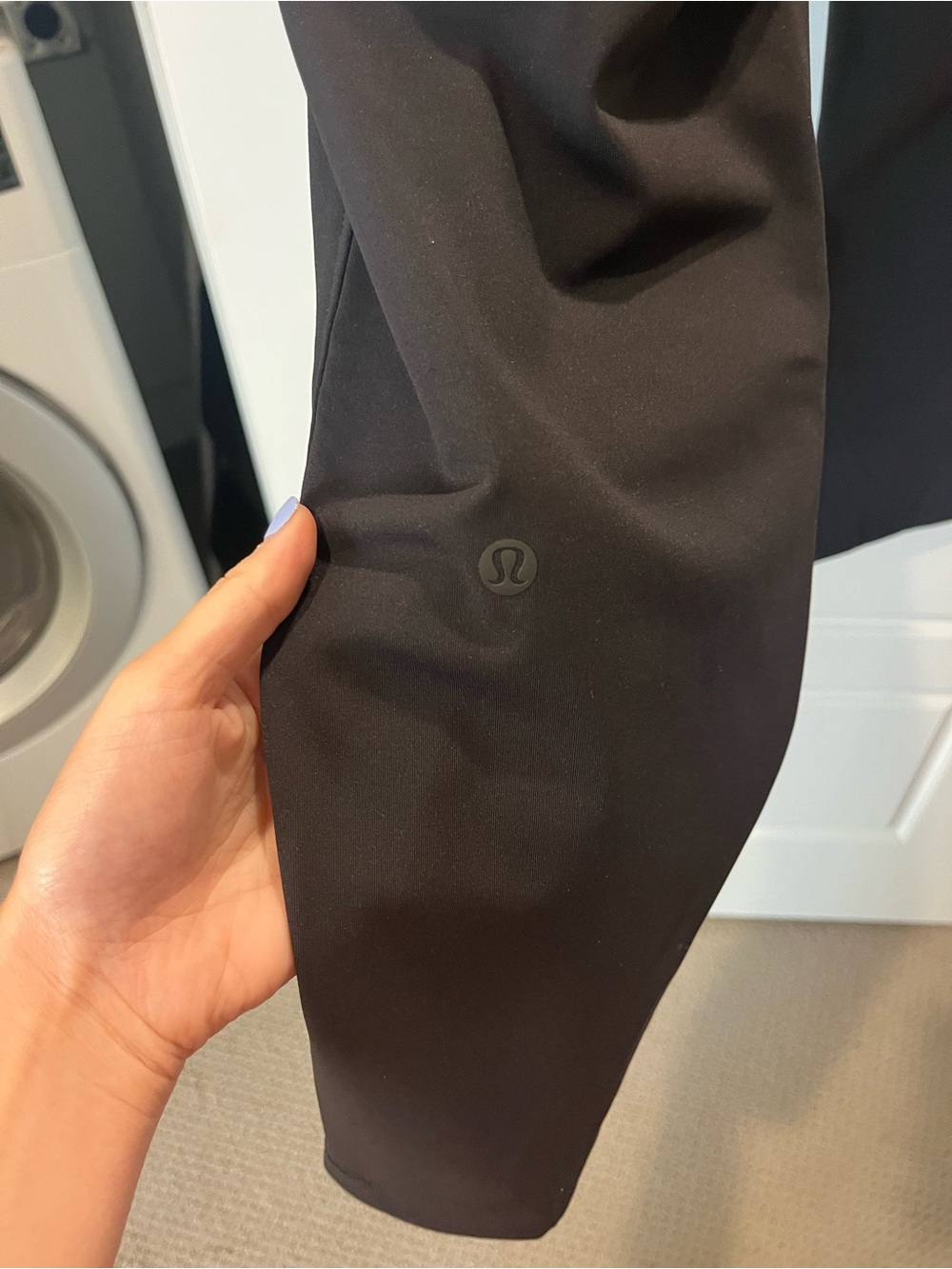 Lululemon Black Drawstring Elastic Waist Pants - Picture 2 of 2